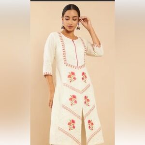 So h floral Kurta. Pre owned.‎ 78 retail. Great shape